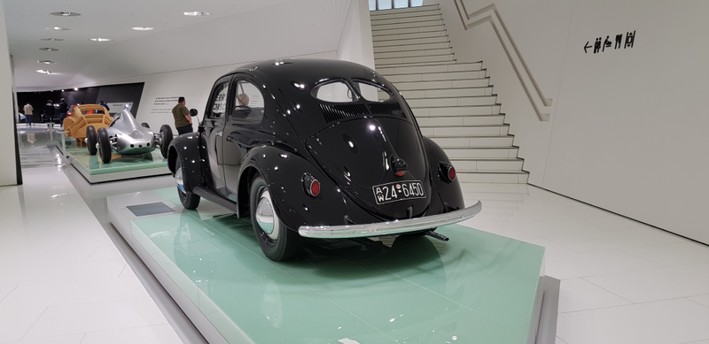 Illustration for article titled Porsche Museum Stuttgart Zuffenhausen photo dump